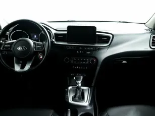 Kia  9