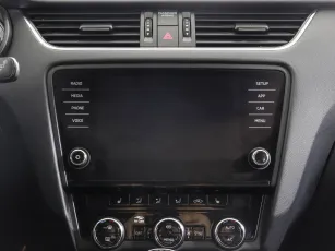 Skoda  8