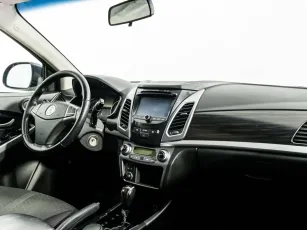SsangYong  5