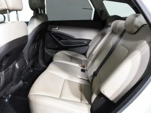 Hyundai  16