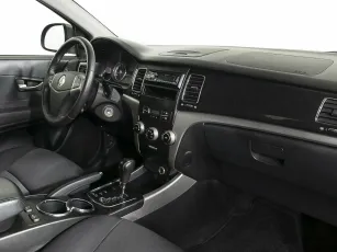 SsangYong  9