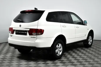 SsangYong  3