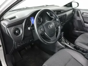 Toyota  6