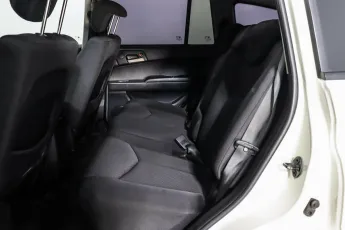 SsangYong  9