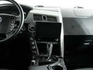 SsangYong  8