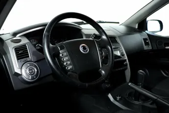 SsangYong  8