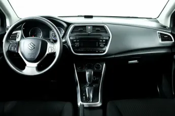 Suzuki  10