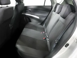 Suzuki  12