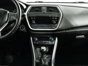 Suzuki  8