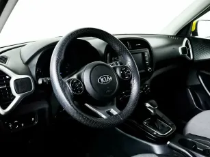 Kia  11