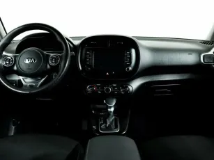 Kia  9