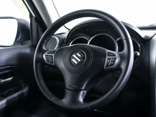 Suzuki  12