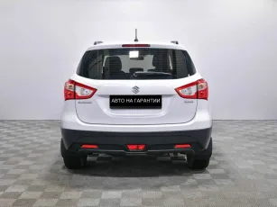 Suzuki  4