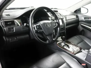Toyota  8