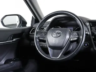 Toyota  12