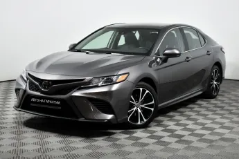 Toyota Camry,  VIII (XV70)