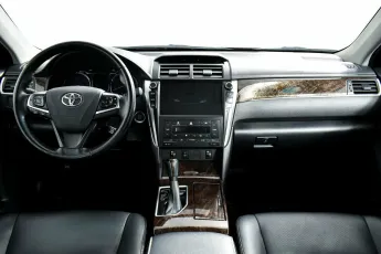 Toyota  11