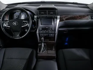 Toyota  9