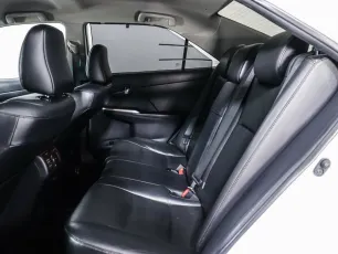 Toyota  12