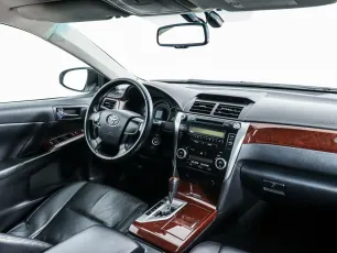 Toyota  7