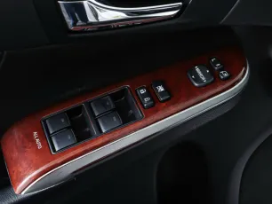 Toyota  18