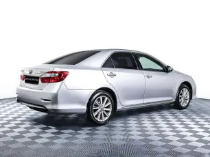 Toyota  5