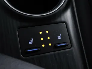 Toyota  16