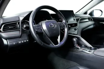 Toyota  11