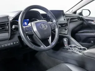 Toyota  11