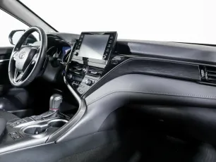 Toyota  9