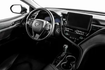 Toyota  7