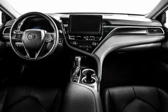 Toyota  8