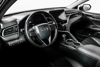 Toyota  9