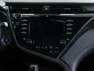 Toyota  8