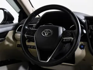 Toyota  12
