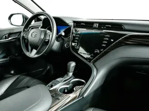 Toyota  6