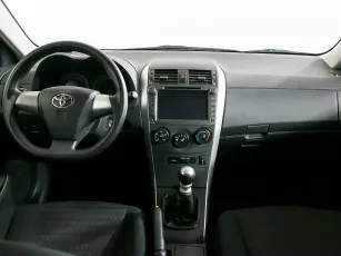 Toyota  11