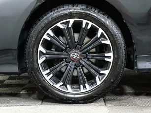 Toyota  7