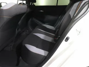 Toyota  12