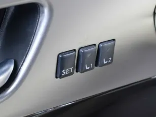 Infiniti  10