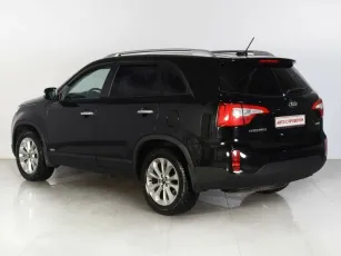 Kia  3