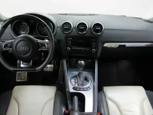 Audi  10