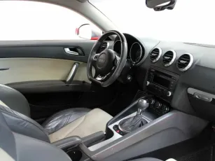 Audi  11