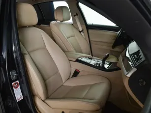 BMW  7