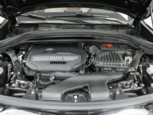 BMW  8