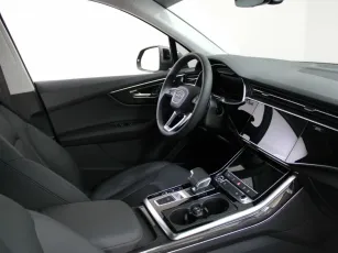 Audi  12
