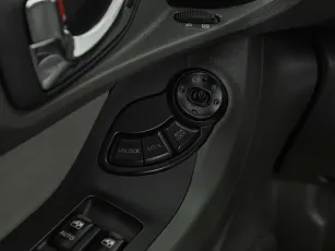 Hyundai  12