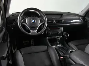 BMW  6