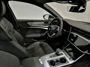 Audi  8