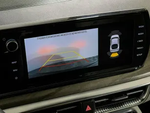 Kia  10